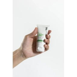 Sun Protection Acne Prone and Oly